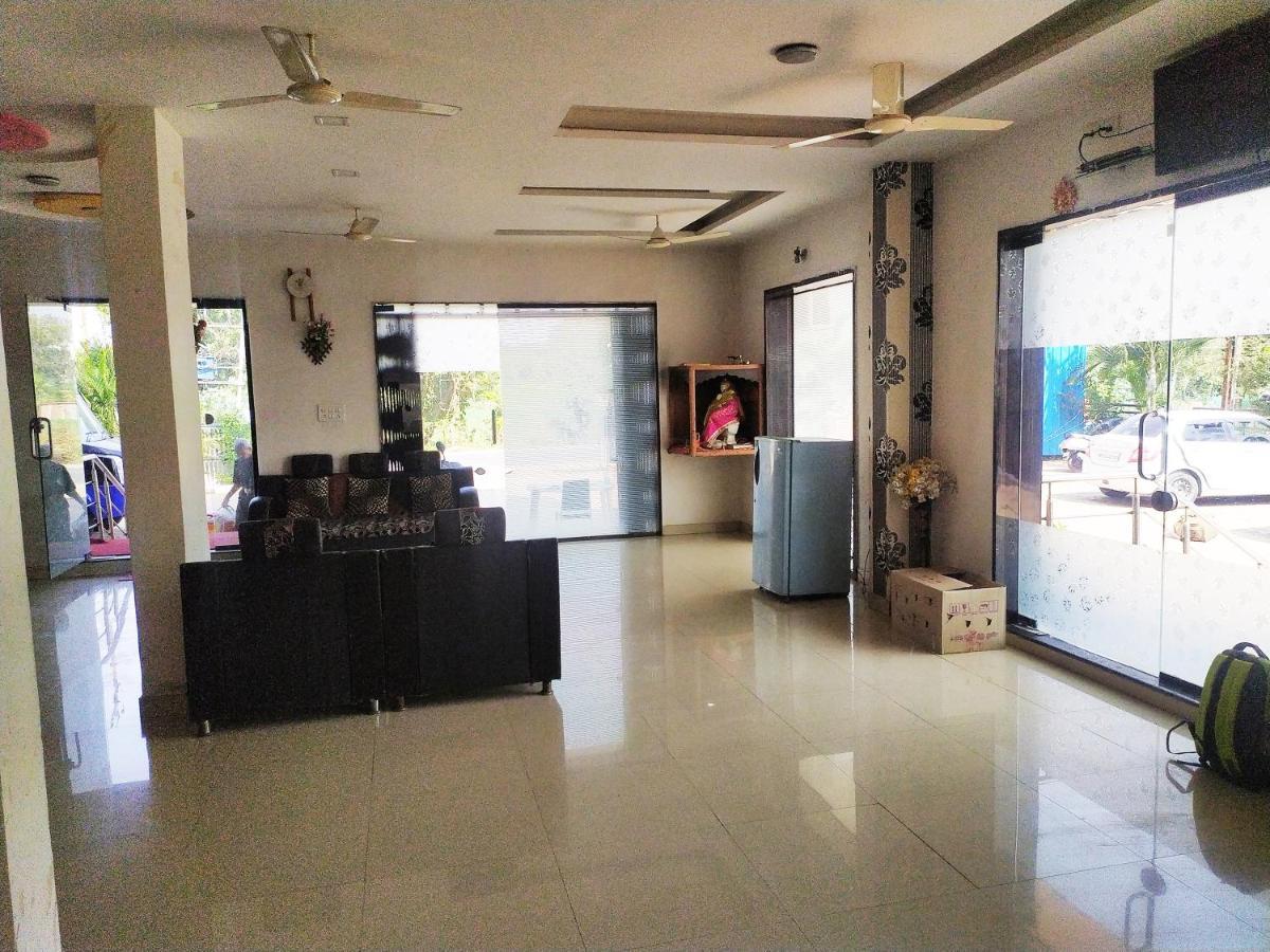 Hotel Wayfare Shirdi Εξωτερικό φωτογραφία