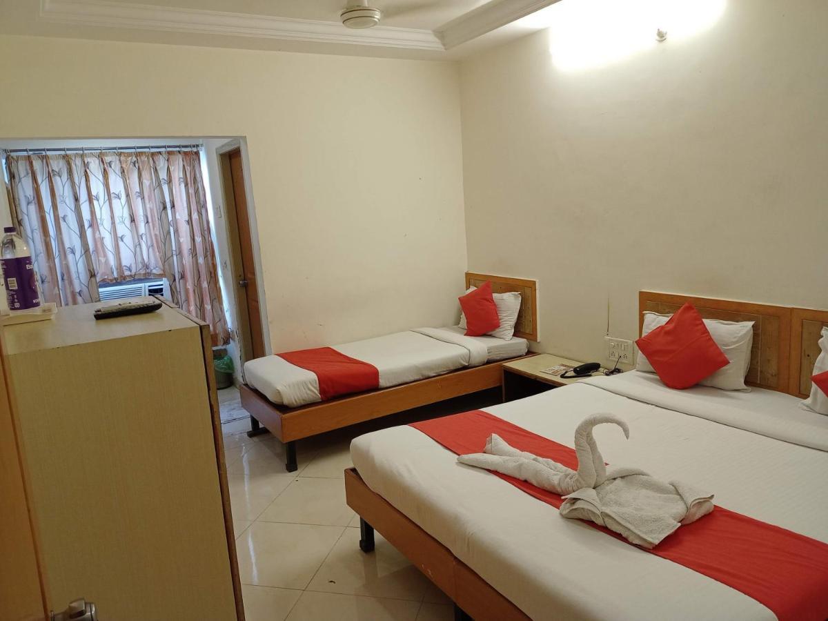 Hotel Wayfare Shirdi Εξωτερικό φωτογραφία