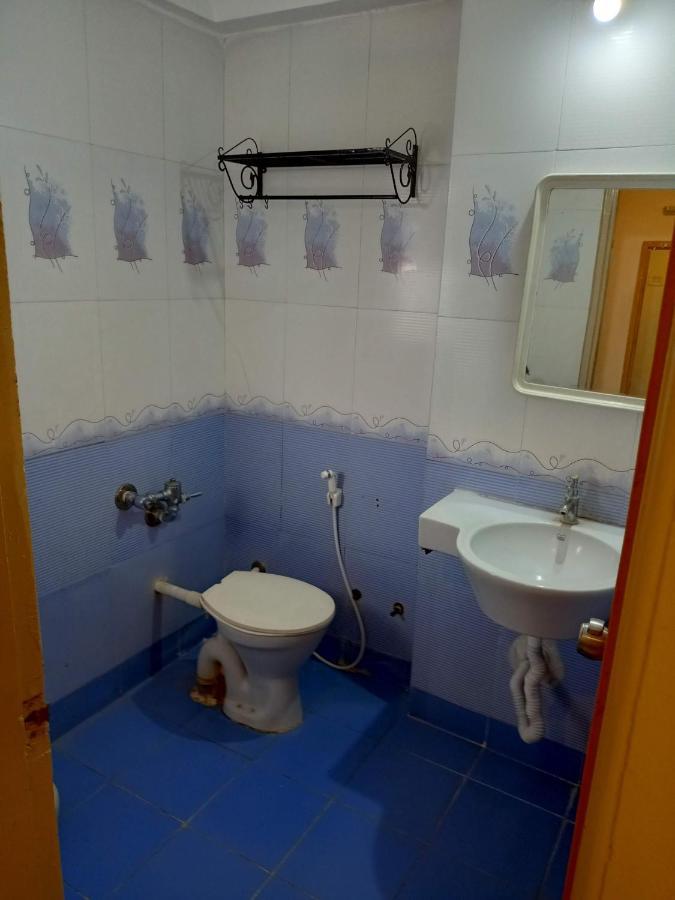 Hotel Wayfare Shirdi Εξωτερικό φωτογραφία